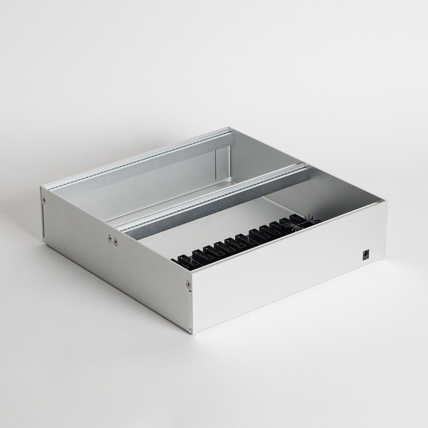 biti workshop 6U52hp powered eurorack case - Silver